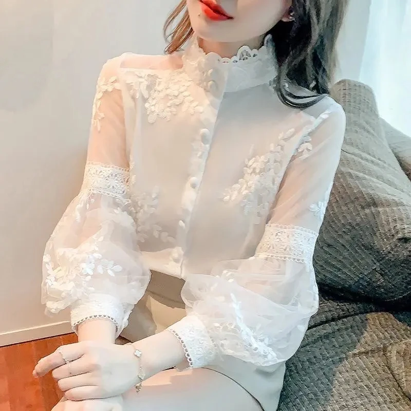 

2024 Spring Summer New Palace Embroidered Shirts Women's Lantern Sleeve Lace Shirt Fashion Loose Long Sleeve Casual Shirt Tops