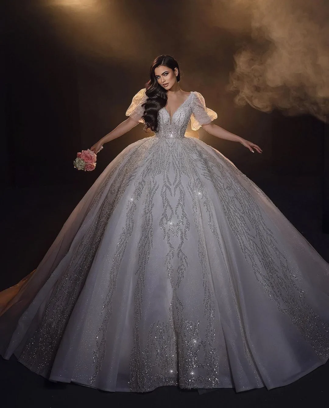 Flavinke فساتين زفاف مخصصة بأكمام متوسطة ورقبة على شكل V ألماس دانتيل وسحاب زي العرائس vestidos de novia