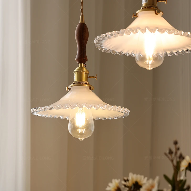 

Французская плиссированная стеклянная люстра с белым цветком, японский бар, ресторан, чайная комната, прикроватное окно, кафе, маленькая люстра