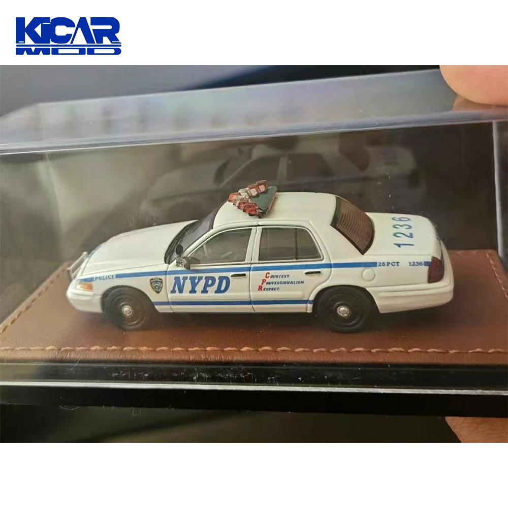 GOC 1/64 NYPD Model Car Vintage Cars Diecast Vehicle Collection Model With Display Case Gifts for Adults