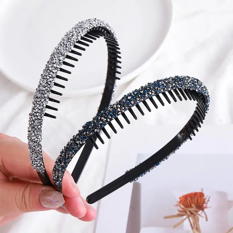 Rutschfeste Strass-Haarreifen für Frauen, gezahnte elastische Stirnbänder für Frauen, glänzende luxuriöse Haarreifen, Haaraccessoires. – Detail 10