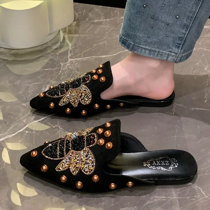 2024 cor sólida verão feminino novo luxo strass marca designer sexy apontou toe mules ao ar livre casual vestido de festa chinelos