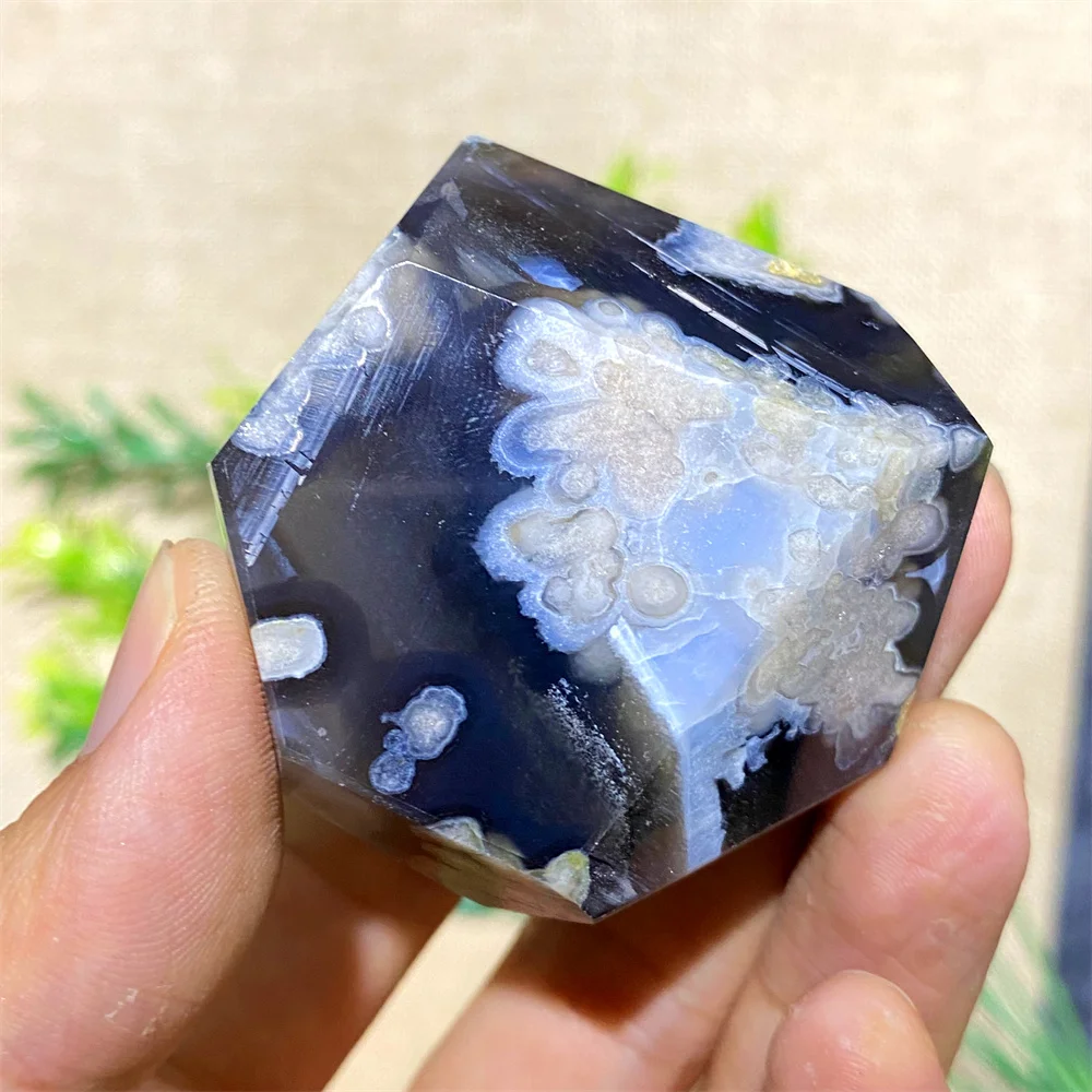 Natural Crystal Black Flower Agate Free Form Stone Palm Quartz Minerals Meditation Polyhedron Wichcraft Home Decoration