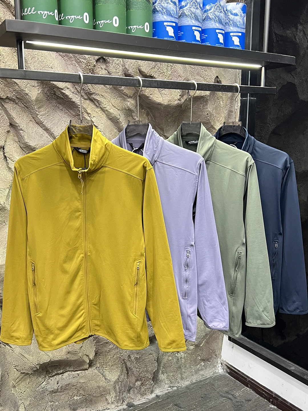 Peso ligero, cálido, 3D, a medida, cuello levantado para hombres, Fce Jaet, serie LT de moda, ajuste levantado, cierre de cremallera de fibra de poliéster