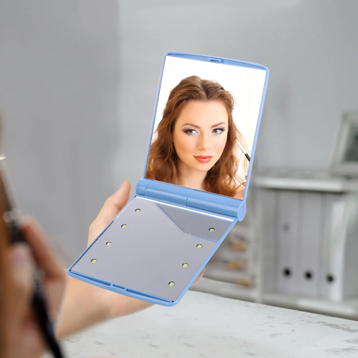 LED-make-upspiegel Opvouwbare zakformaat Lichtgewicht handspiegel met heldere HD-reflectie voor touch-ups onderweg