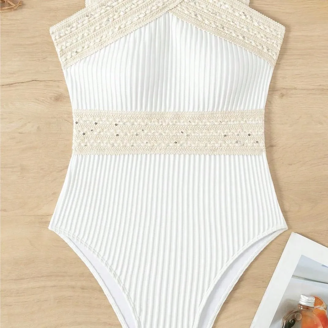 2025 ใหม่เอวสูงสามเหลี่ยมชิ้นเดียวเซ็กซี่บางขนาดหน้าอกรวบรวมและรั่วกลับชายหาดน้ําพุร้อนชุดว่ายน้ํา