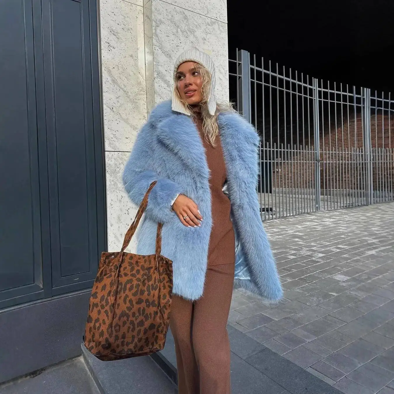 

Мягкое зимнее женское пальто из искусственного меха, однотонное, с отложным воротником, имитация норки, для женщин, удобное, стильное, женское меховое пальто