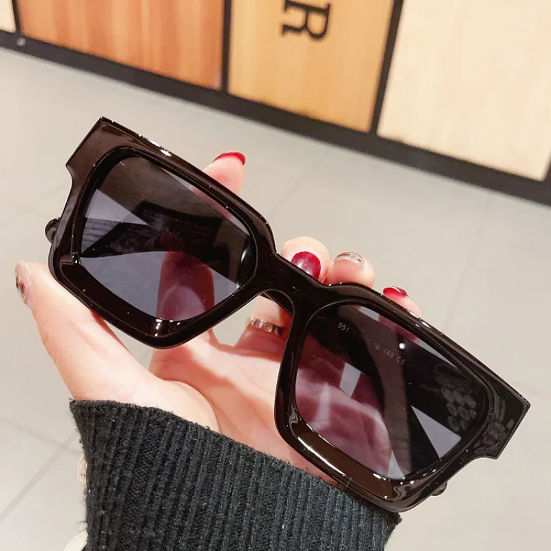 

Retro High-Grade Sunglasses for Women Trendy New Hip Hop UV Protection Square Sun Glasses