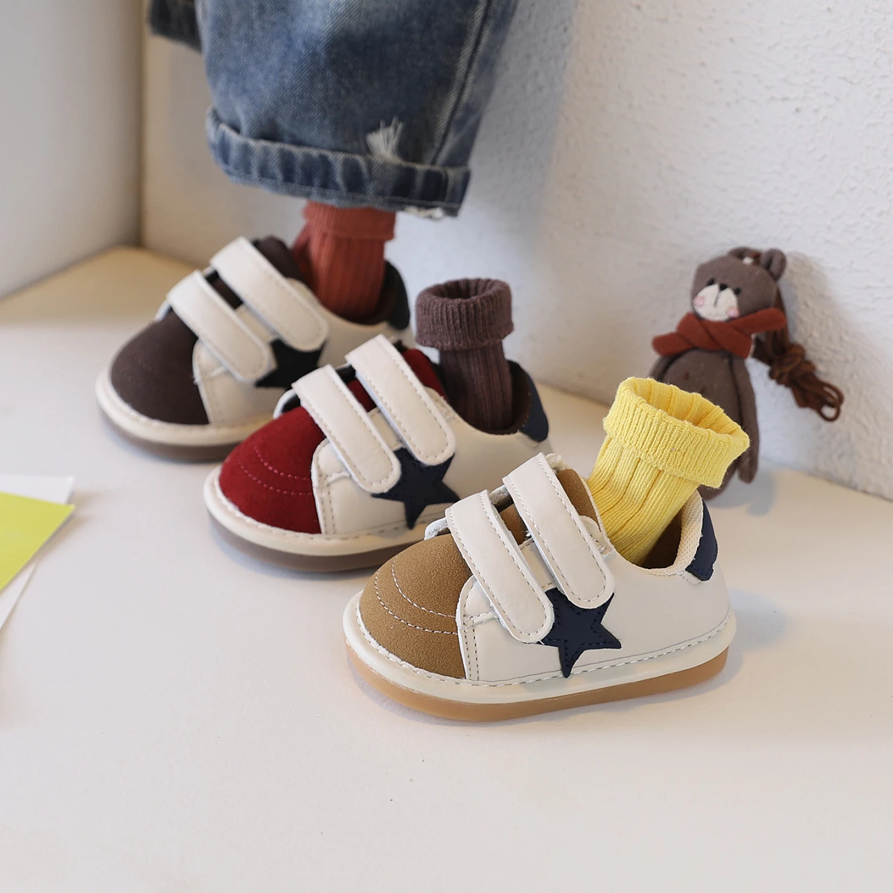 2026 Autumn New Baby Shoes Microfiber Leather Toddler Boys Barefoot Shoe Star Soft Sole Girls Outdoor Comfortable Kids Sneakers