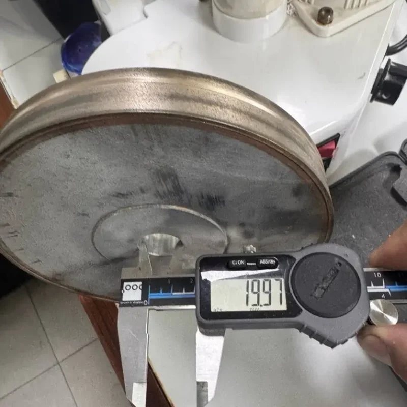 Customer's need Grinding wheels for ESSILOR auto lens edger Finishing wheel size 155/22V/20 or Polishing wheel155/15PV/20.