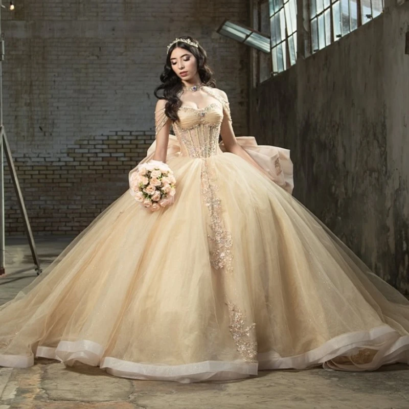 

Champagne Shiny Quinceanera Dresses Off The Shoulder Applique Lace Beads Bow Tull Corset Party Birthday Sweet 16 Dress Vestidos