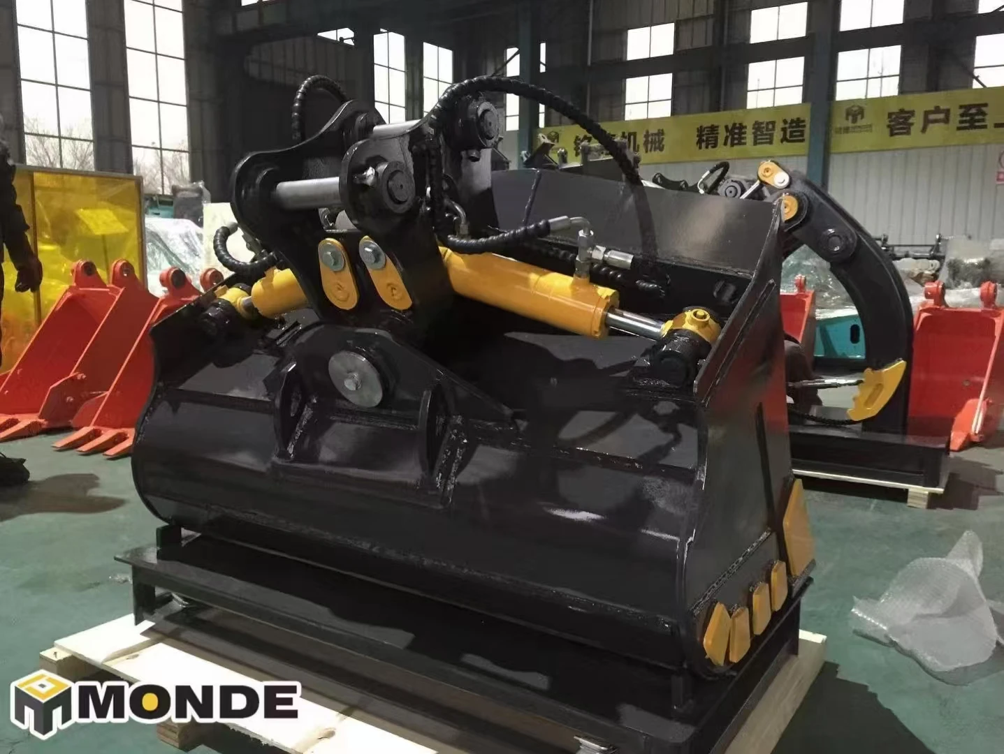 2025년형 1~30톤 굴삭기 틸트 어태치먼트 회전식 머드 버킷 (건설/농업용, 5톤 굴삭기용, 신품)