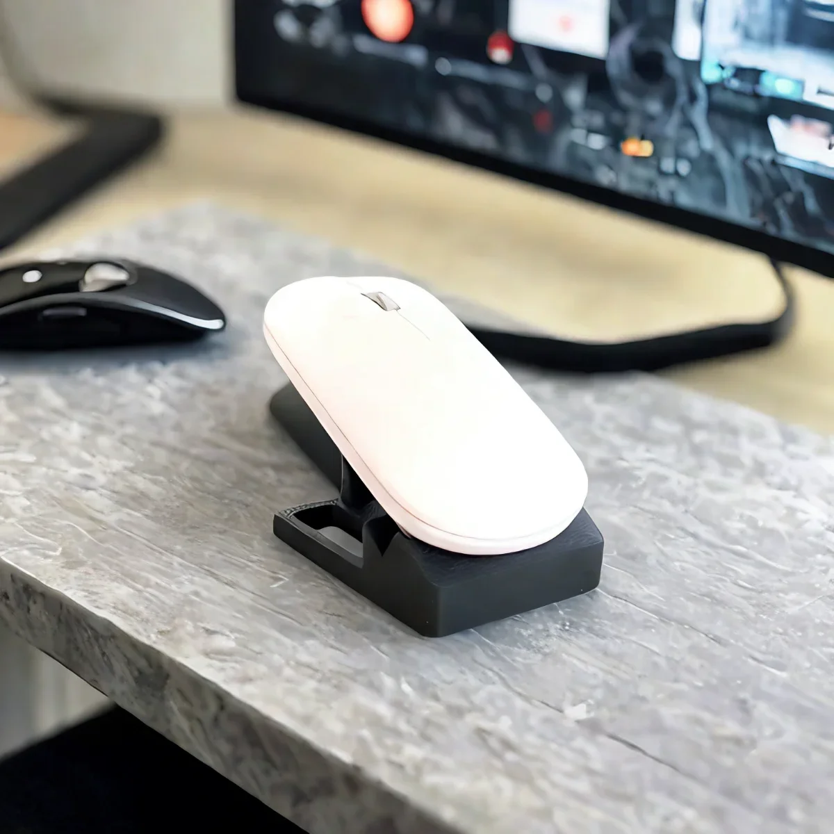 Estante de Mouse Preta: Solução Prática para Organização de Espaço de Trabalho no Desktop