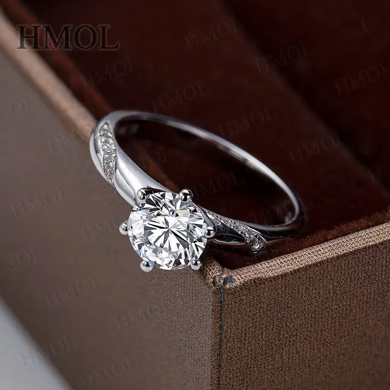 

Elegance Timeless VVS1 Moissanite Round Cut Solitaire Ring Wedding Band Anniversary Birthday Gift for Fiancee Wife