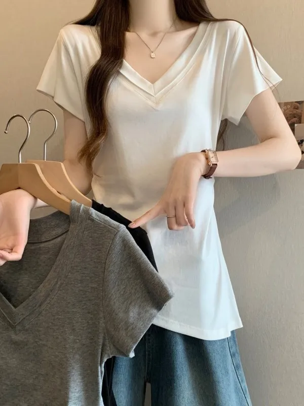 

Женская футболка больших размеров с коротким рукавом, V-образным вырезом и разрезом, стандартный крой, летняя, новый стиль, корейская мода, повседневная, удобная, дышащая