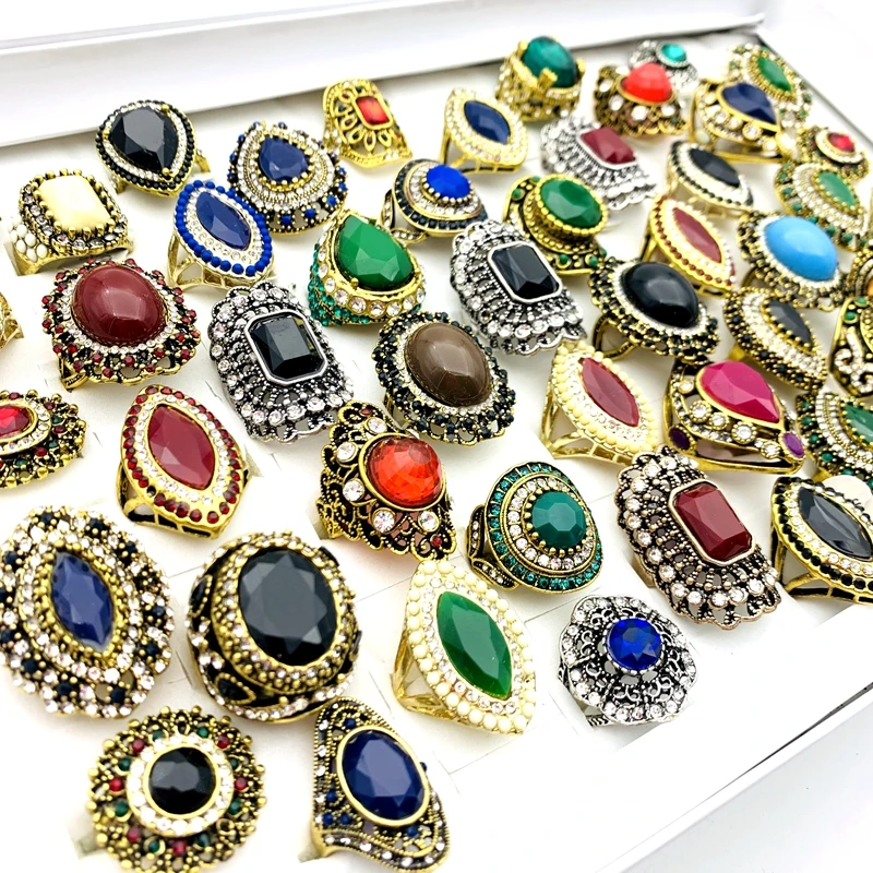 Wholesale 50pcs/box Retro Rings Silver Gold Plated Rhinestone Vintage Jewelry Finger Accessories With A Display Box