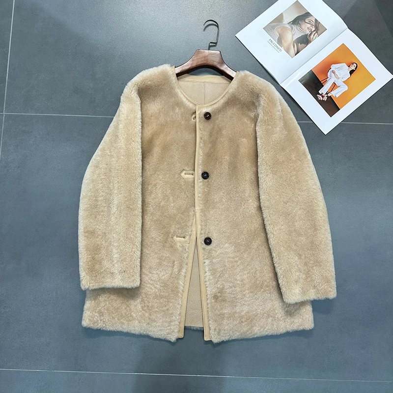 جديد ملابس الشتاء النساء معطف جلد طبيعي والفرو أوف وايت س الرقبة واحدة الصدر فضفاضة ضئيلة بسيطة قصيرة سترة فرو الضأن