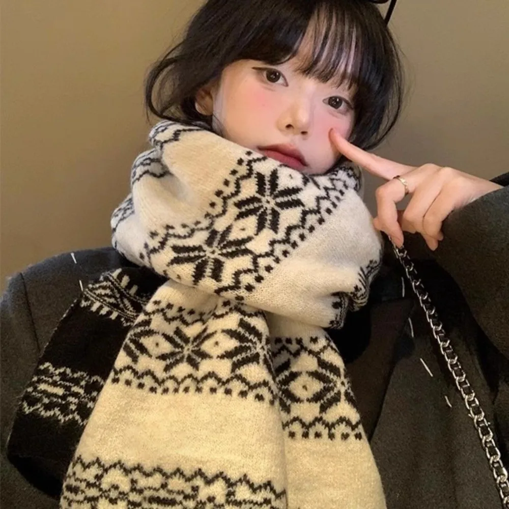 Gifts Knitted Fabric Christmas Scarf Snowflake Pattern Warm Winter Scarf Korean Style Double-Sided Neck Wrap Couple Accessories