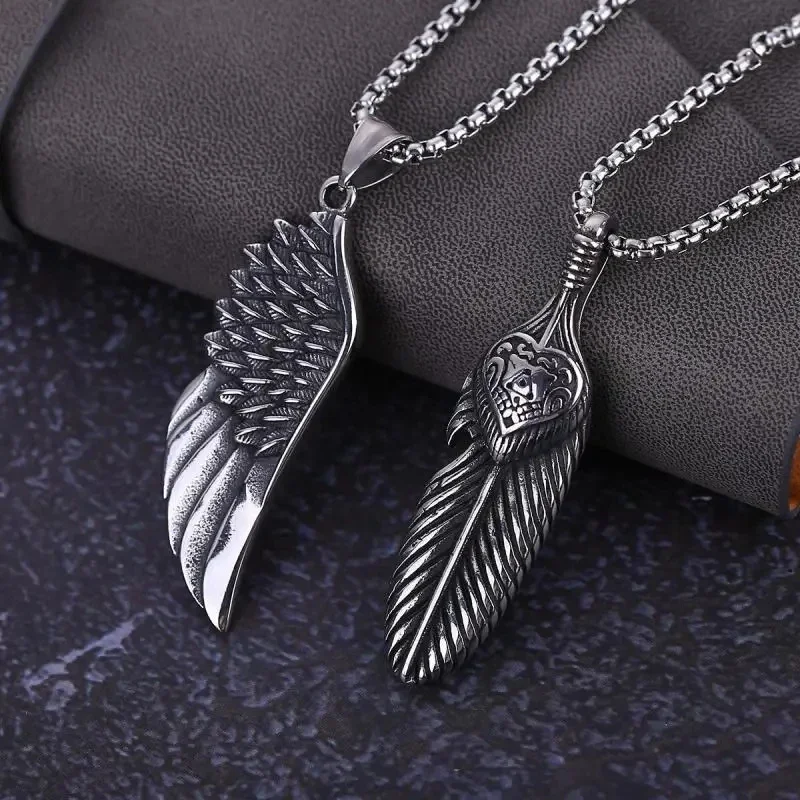 Fashionable Angel Half Wing Feather Pendant Necklace for Men and Women Hip Hop Trendy Cool Jewelry Couple Gift