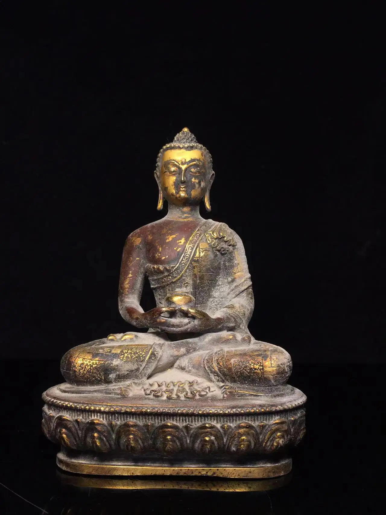 Old Qing Dyansty copper Medicine Guru Buddha statue,Handmade