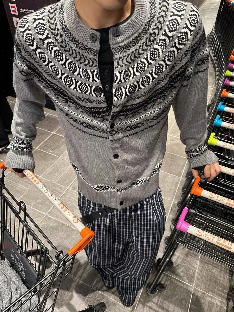 

Осенне-зимний вязаный кардиган, повседневный свободный крой, длинный свек на пуговицах с геометрическим узором, дышащий удобный свитер...