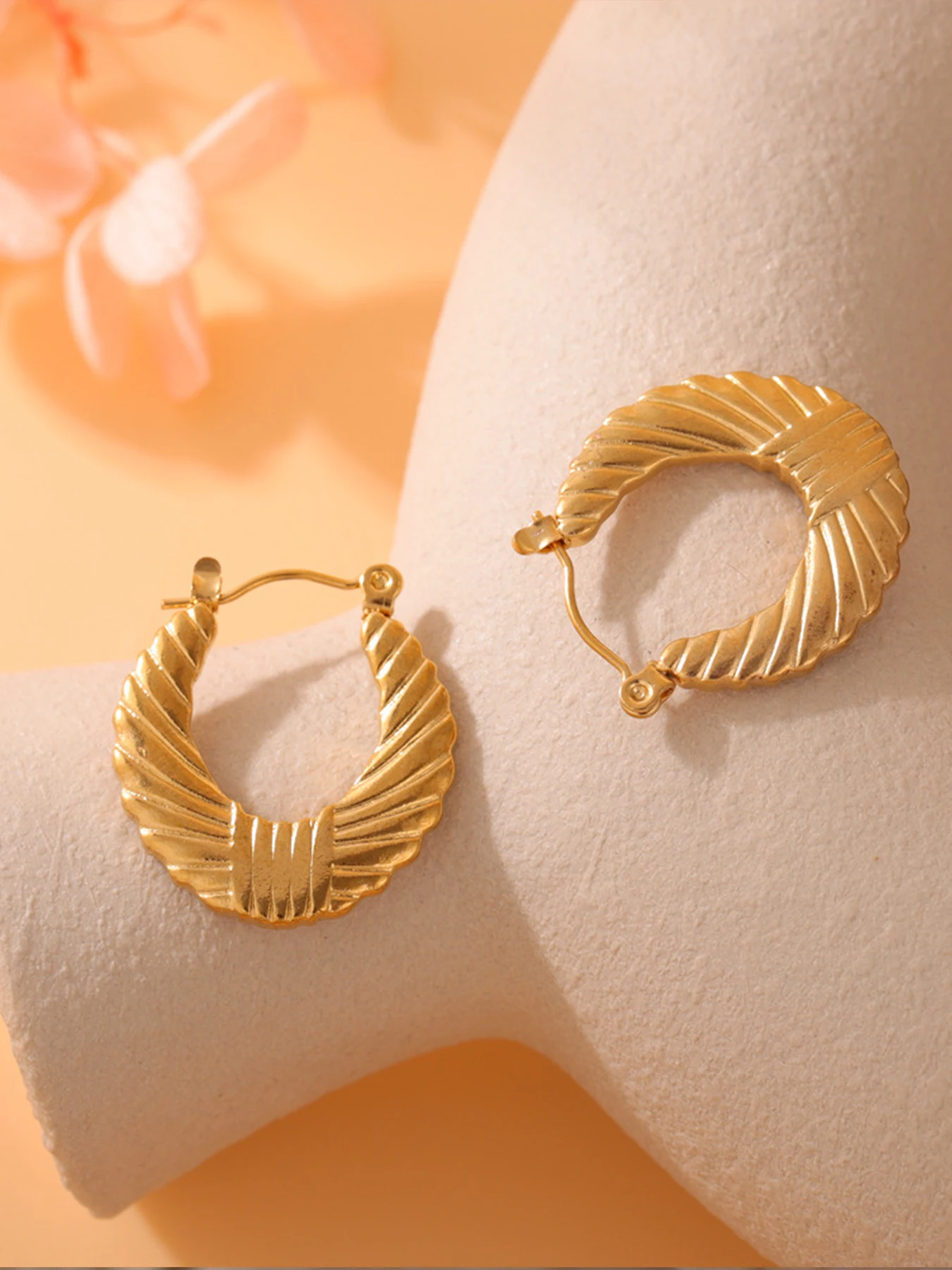 

Trendy Stainless Steel Stud Earrings, Casual Fashion, Asymmetrical Design, All Seasons Wear, No Choking Hazard