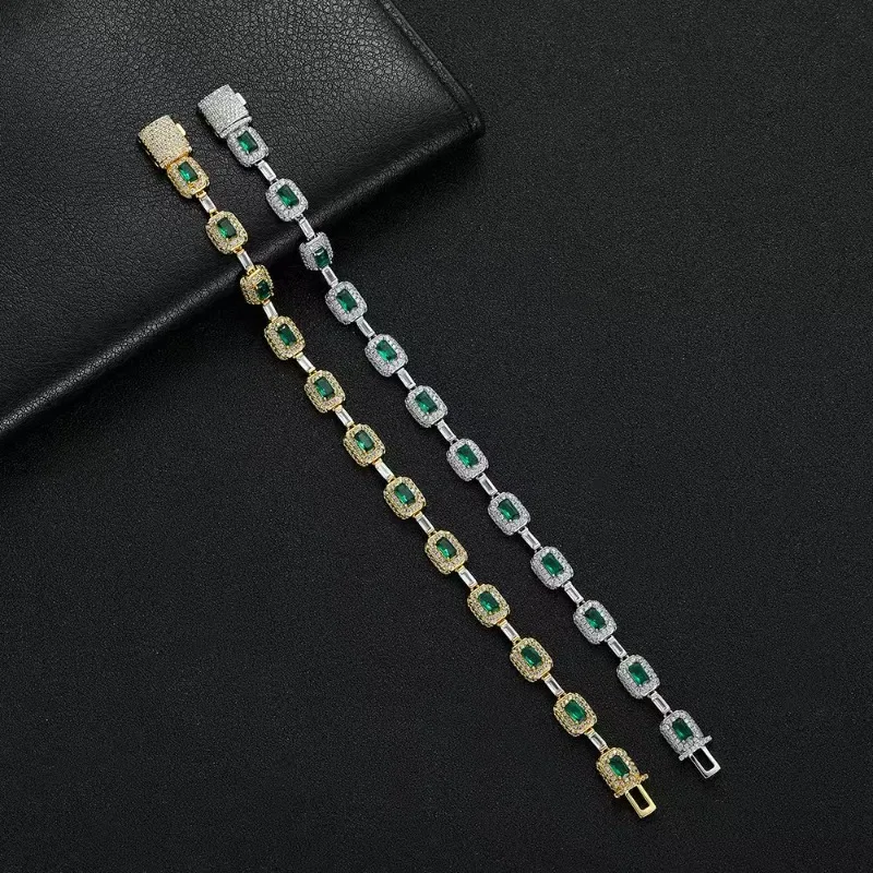 

Hot selling exquisite niche design fashionable high-end inlaid rectangular hollow bracelet, exquisite gift for friends