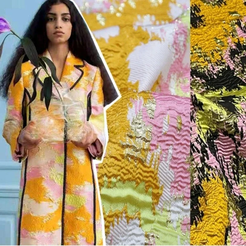 

Gold Brocade Jacquard Fabric Graffiti Style Yarn-dyed Blazer Dress Trench Coat Clothing European Brand Fashion Design Sew Cloth
