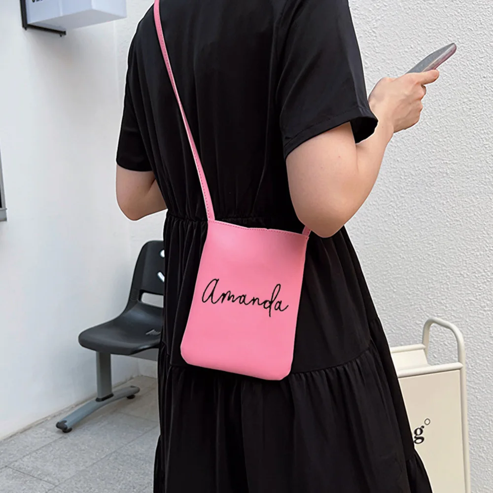 

Customized bucket-shaped crossbody bag a lightweight bag suitable for both men and women used for daily use travel or exercise