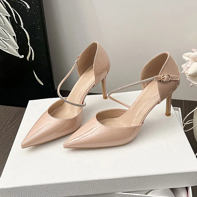 

6cm 8cm 10cm Elegant Nude Patent Leather Rhinestone Band Stilettos Pumps 2026 Spring High Heel Shoes for Model Dress Party
