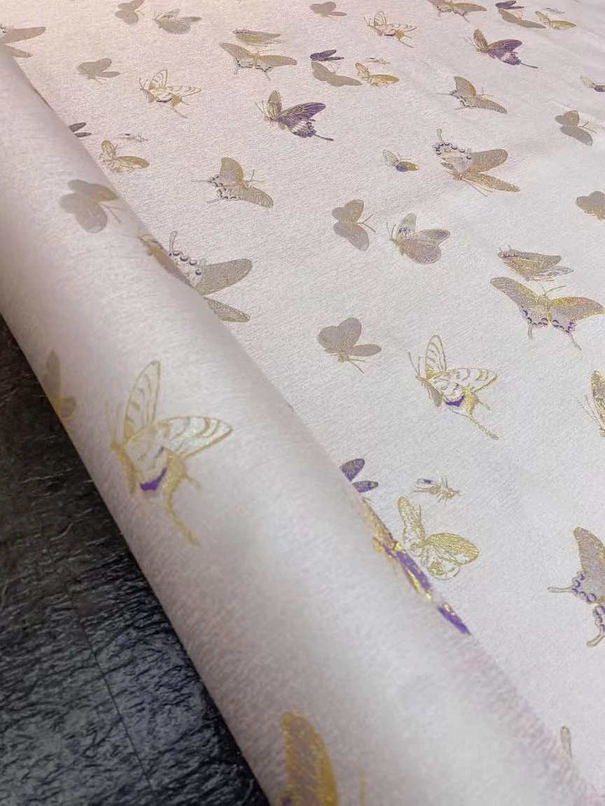 

New Chinese Sle Dr Jaet Silk Fabric Gold Song Jin 40 Width Silk Pattern Home Sponge Pad