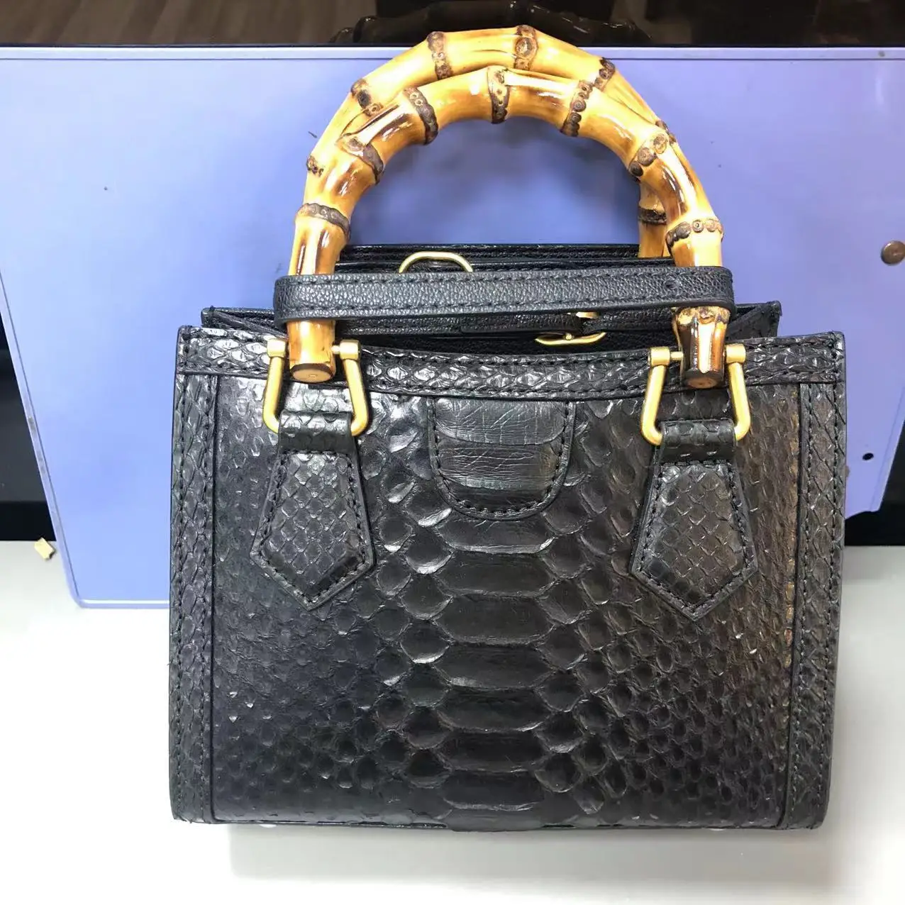 2022 New Designer Python Skin Women's Handbag Fashion Small Square Bag Bamboo Lady Bag Genuine Leather Shoulder Messenger Bag 45