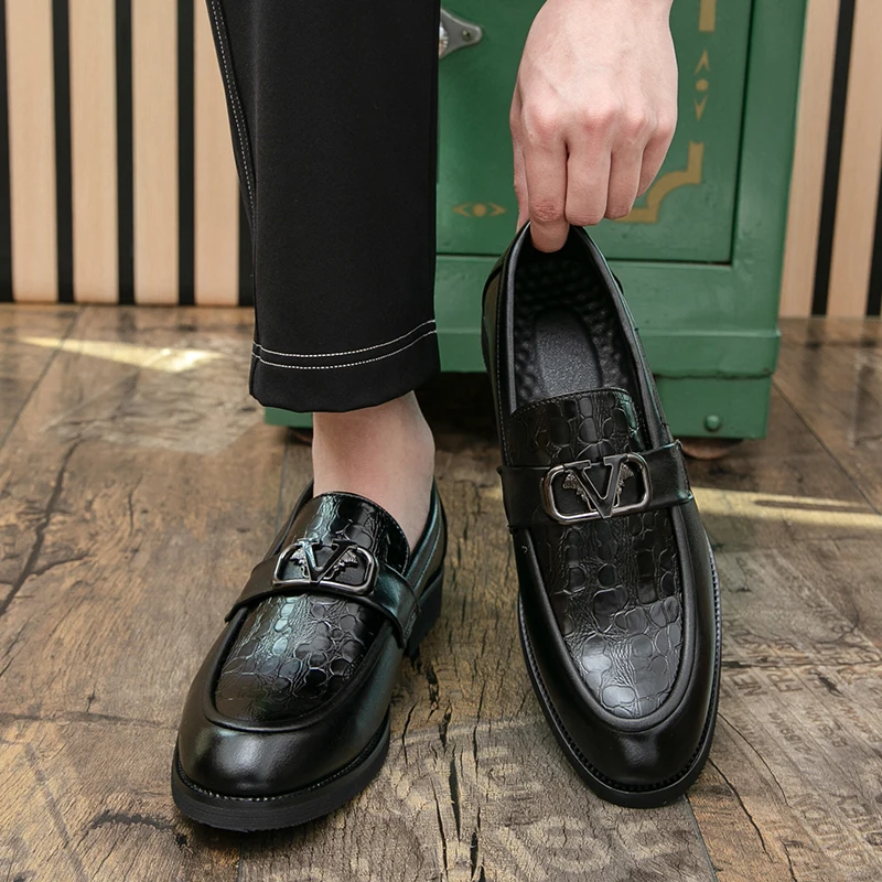 

British versatile business formal leather pointed-toe shoes for men - one-piece casual and trendy sneakers for lazy days