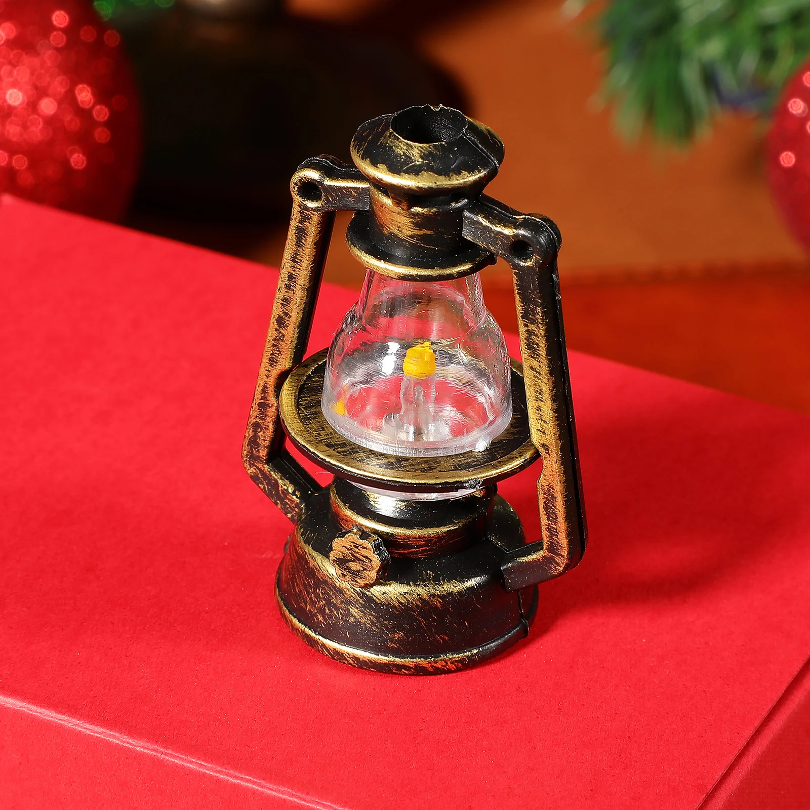 

10Pcs Retro Lamp Decor Mini Lantern Light for Christmas Halloween Party Supplies Indoor Outdoor Use Lantern Light Decor
