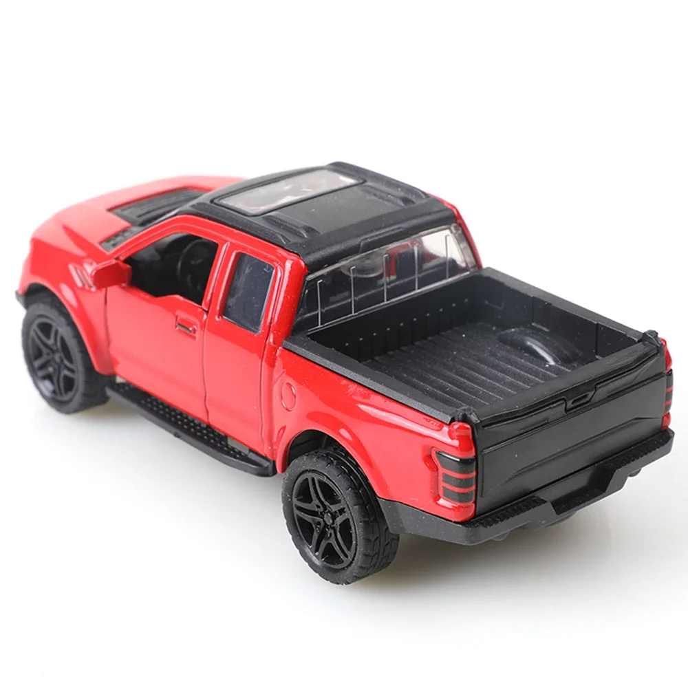 1: 36 alloy car model, off-road car, door opening,  boy's cake decoration Alloy cars that can be driven