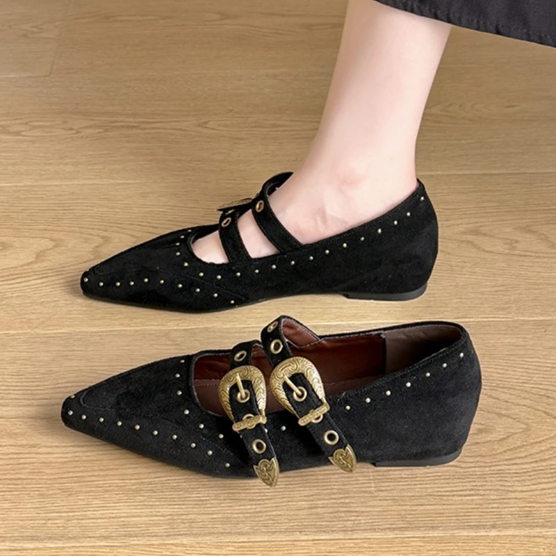 2025 المرأة ربيع جديد بسيط حذاء مسطح يوميا المنزل مكتب التسوق الفم الضحلة مريحة المتسكعون حجم كبير