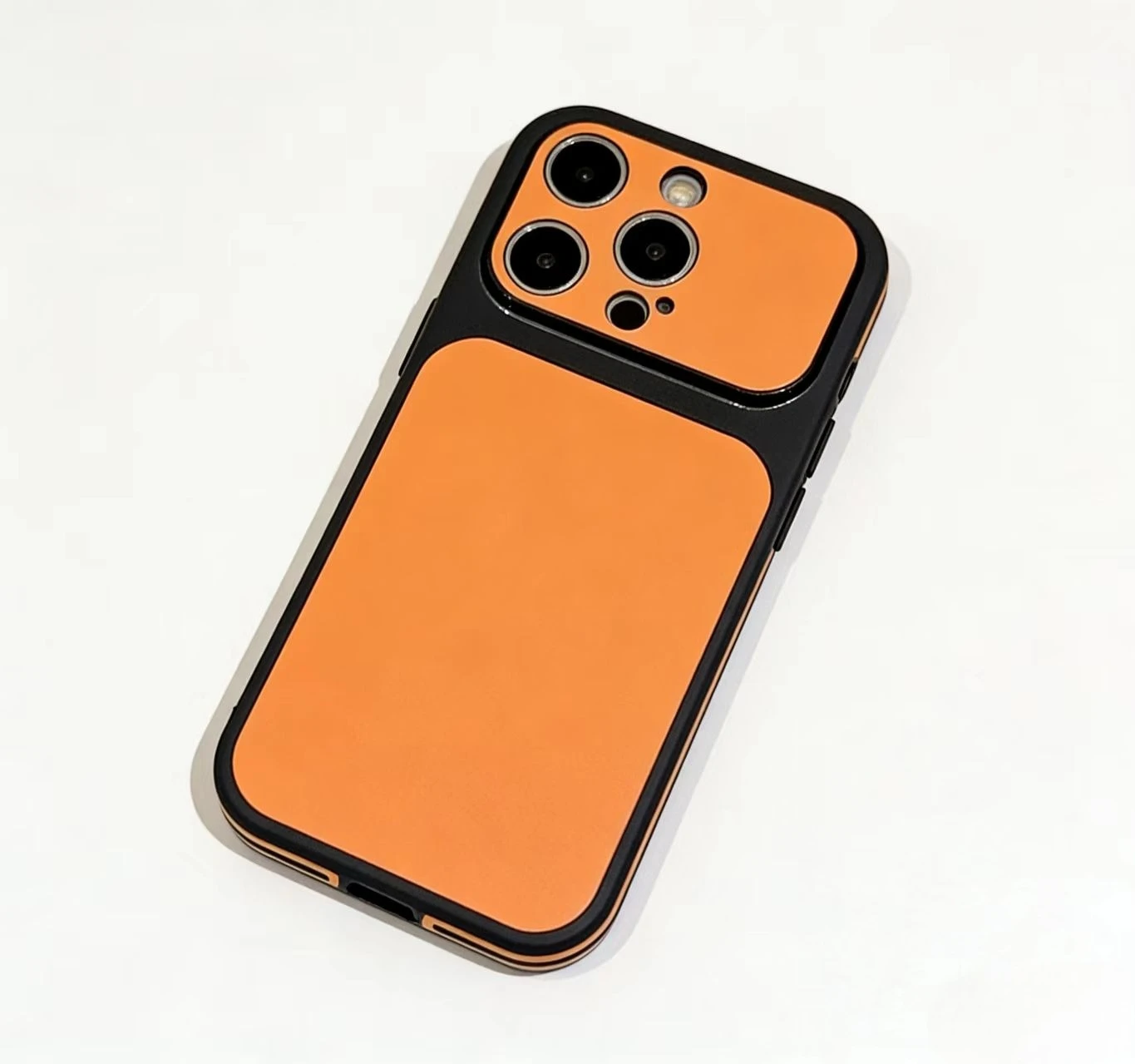 

Solid Colour Anti-Slip Stripe Leather Case for iPhone 17/16/15/14/13 Shockproof Protection