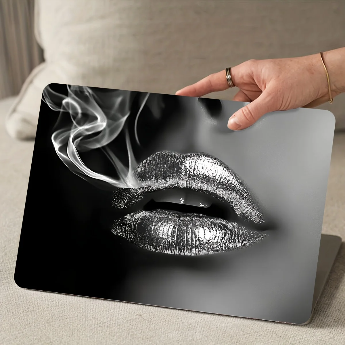 

2-piece set of artistic lip vinyl stickers, suitable for laptops, non reusable, cars, helmets, motorcycles, refrigerators, etc