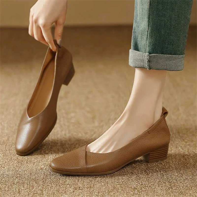 

2025 Spring Soft Dress Office Shoes Women Pumps Genuine Leather Shoes Round Toe 3cm High Heels Single Shoes Heels Women LA06