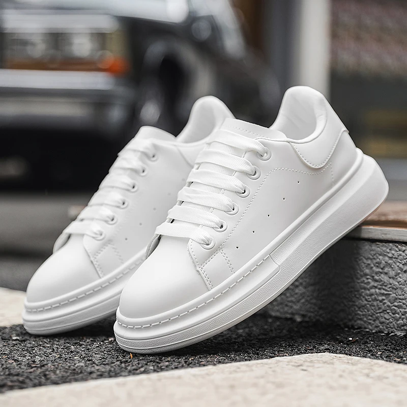 

Мужские зимние кроссовки 2026: Новинка, трендовый бренд, универсальные белые кеды для молодежи, спортивные, на толстой подошве, увеличивающие рост, повседневные, для работы, скейтбординга, размер S