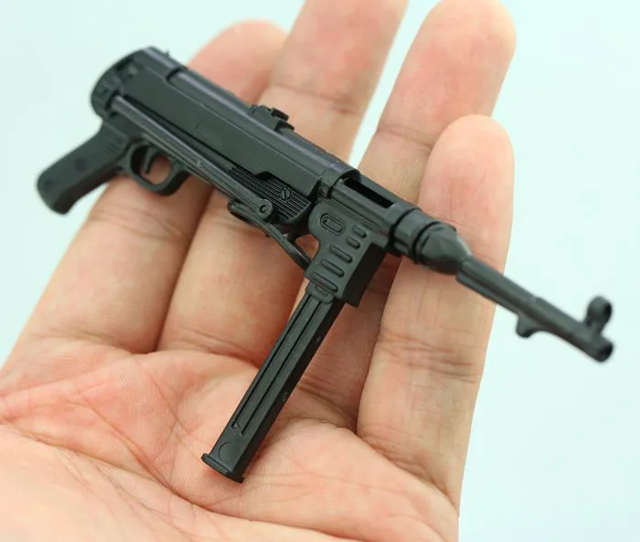 1/6th Mini MP40 Submachine Gun World War II Plastic Assembled Firearm Puzzle Model for 12 Inch Action Figure Soldiers Toys