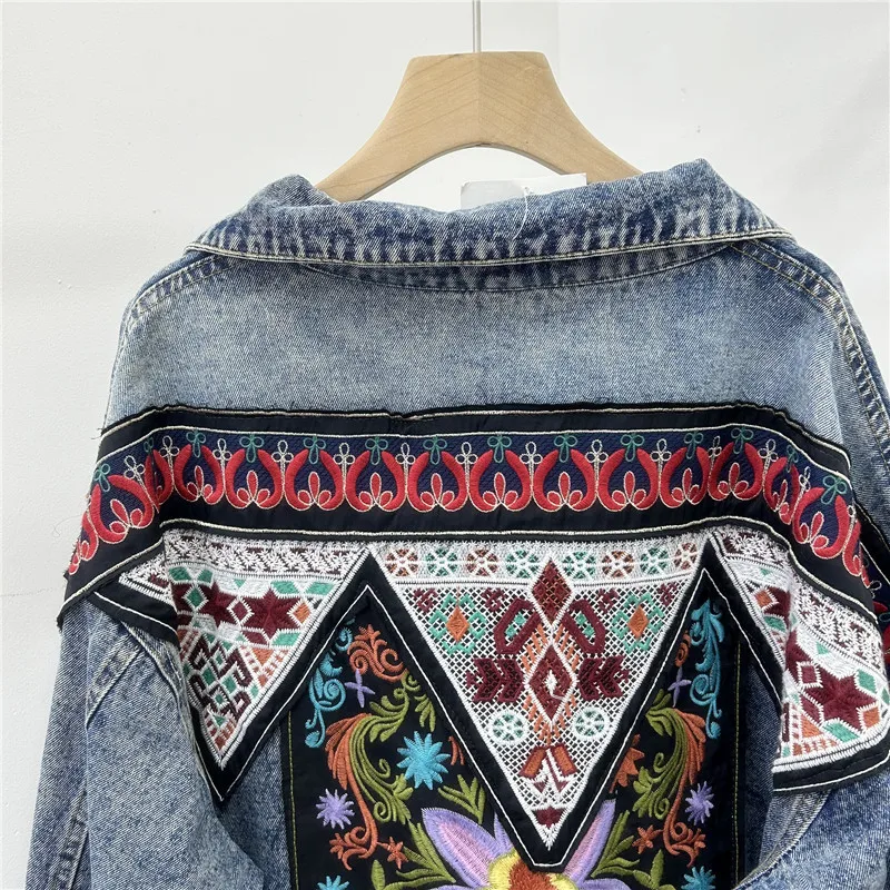 Luxury Women's Embroidery Retro Jeans Denim Jacket Autumn Street Design Loose Top New Denim Coat Button Long Sleeves Tops