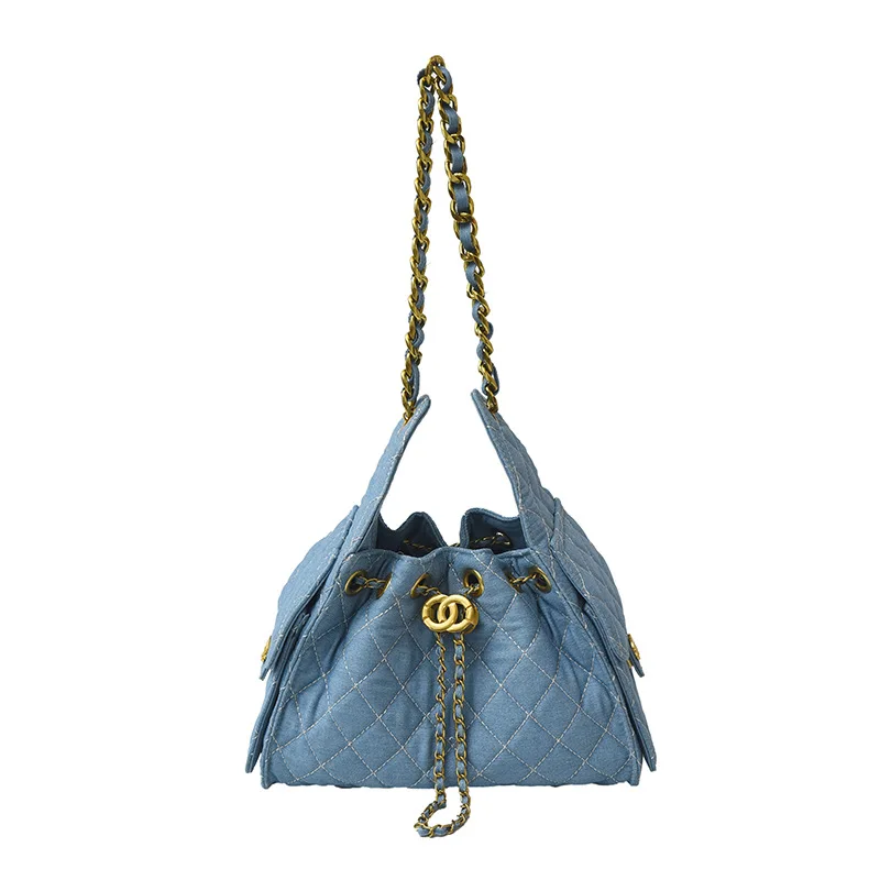 

2025 Summer New! Women's Xiaoxiangfeng Simple Diamond Chain Shoulder Bucket Bag - Silver & Black Messenger Bag