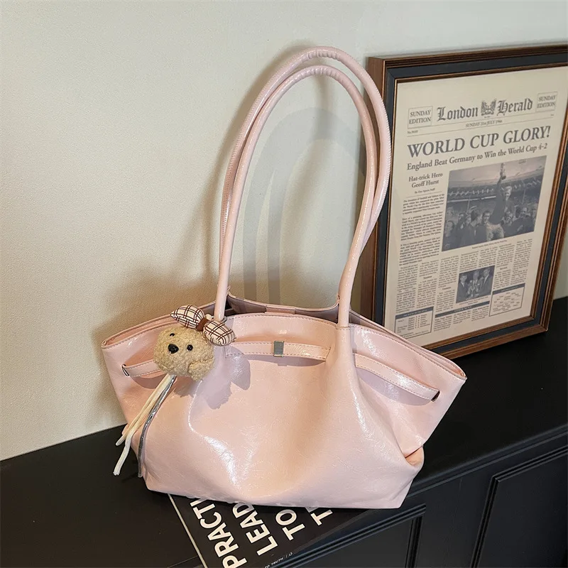 

Korean Retro Tote Bags for Women Trendy Fashionable and Versatile Commuting Shoulder Bags Large Capacity Simple Handbag