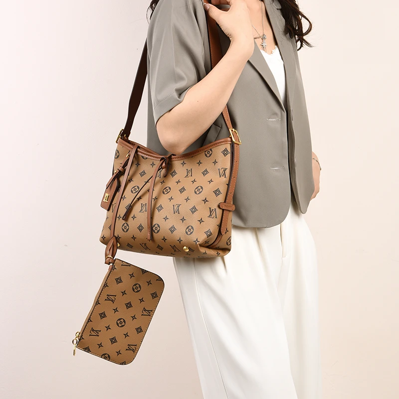 

Стильная пригородная кожаная сумка через плечо - женский винтажный модный клатч большой вместимости, простой дизайн