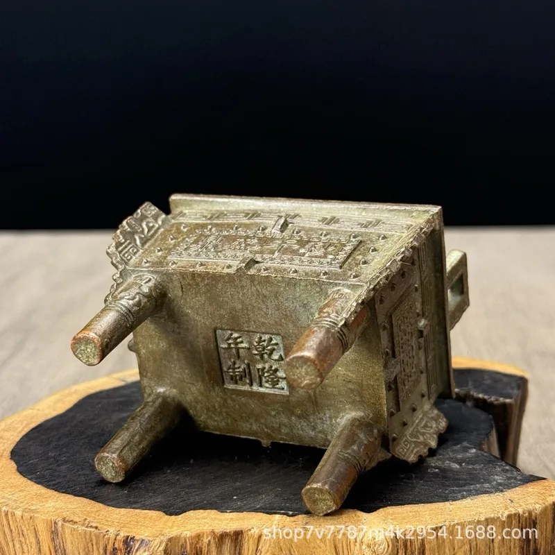 Brass alloy craftwork, the 