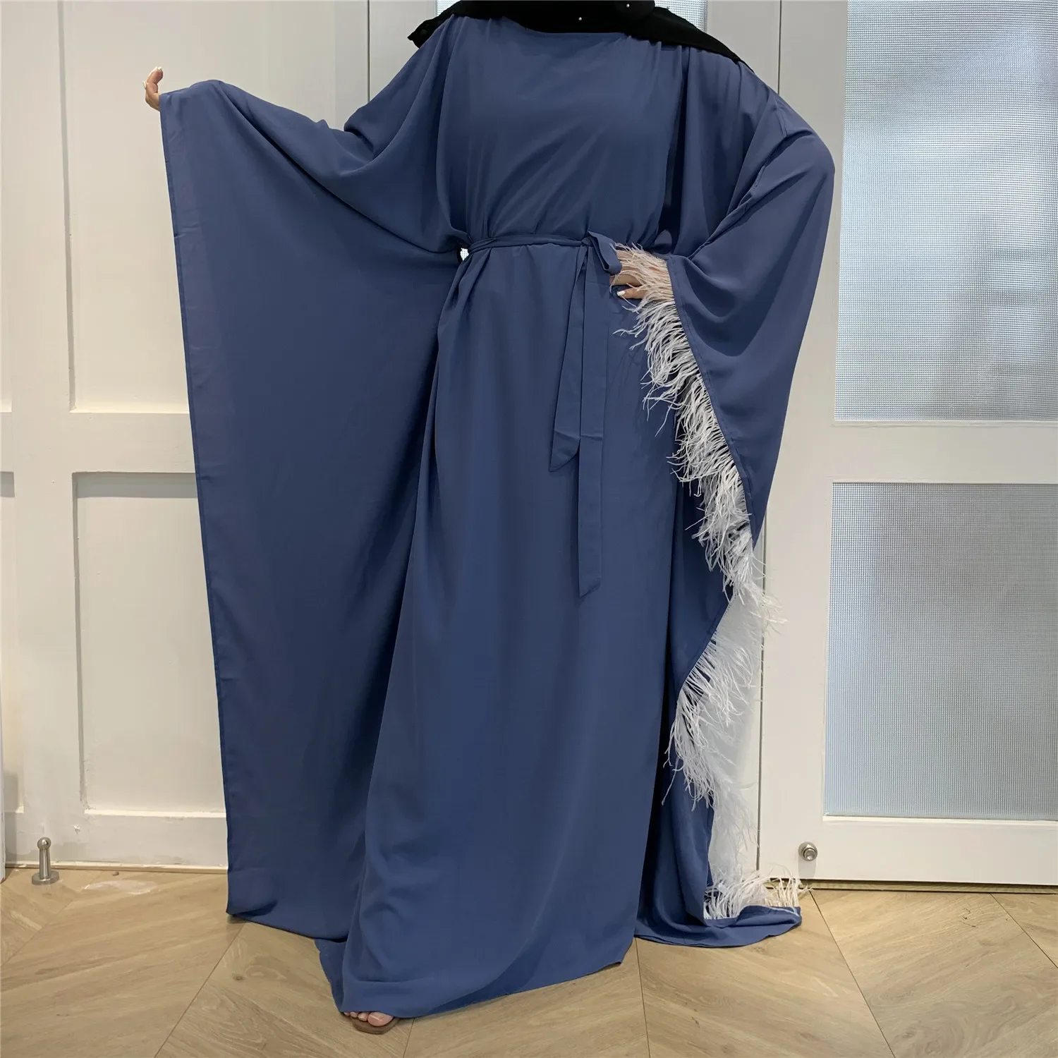 Fashion Feather Abaya Dubai Turkey Kaftan Muslim Batwing Sleeve Lace-up Dresses for Women Casual Robe Femme Caftan Islam Clothes