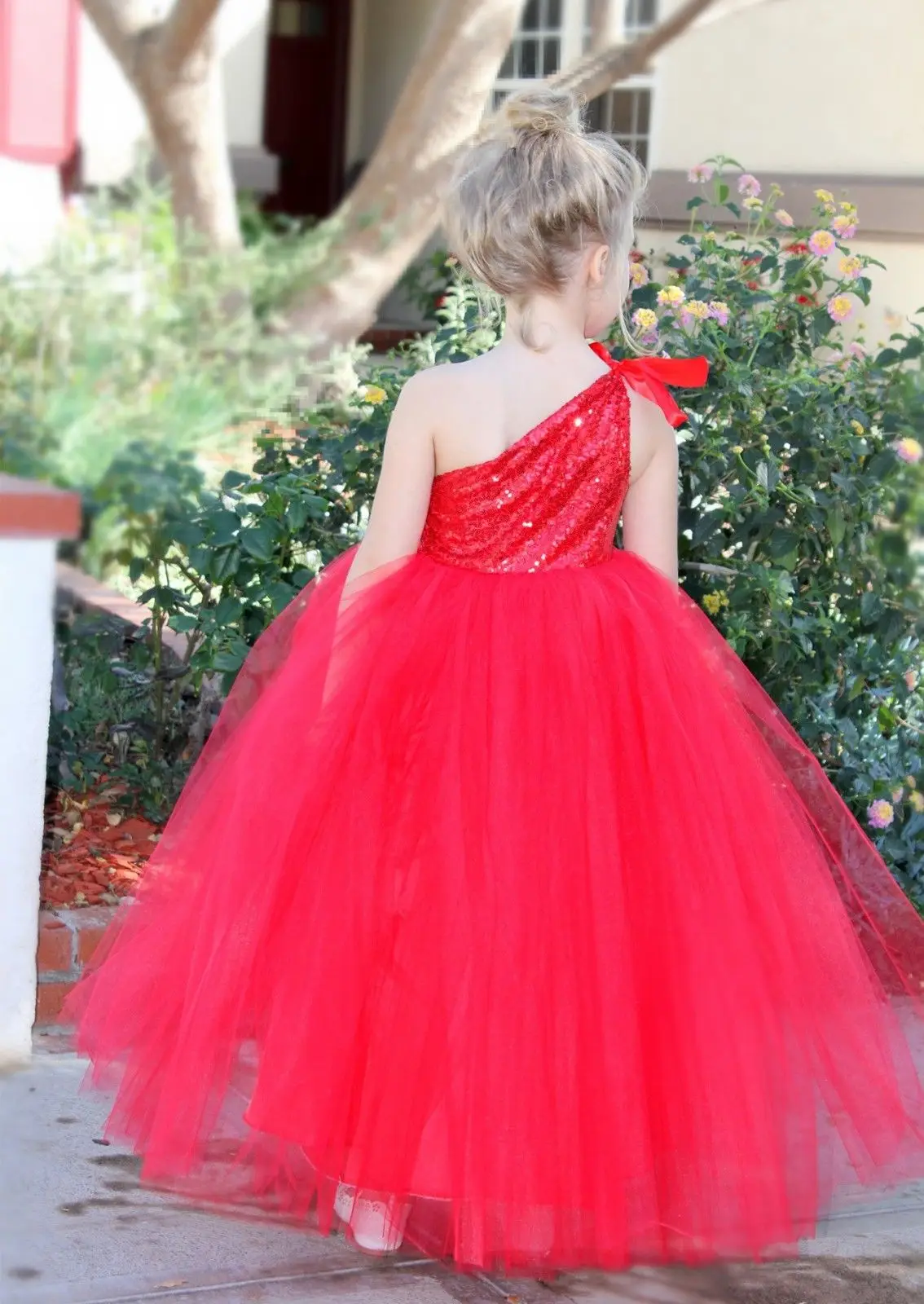 Elegant Sequin Tutu Flower Girls Dress 2023 Cute Daughter Outfits One-Shoulder Tulle Classical Birthday Party Pageant Ball Gowns