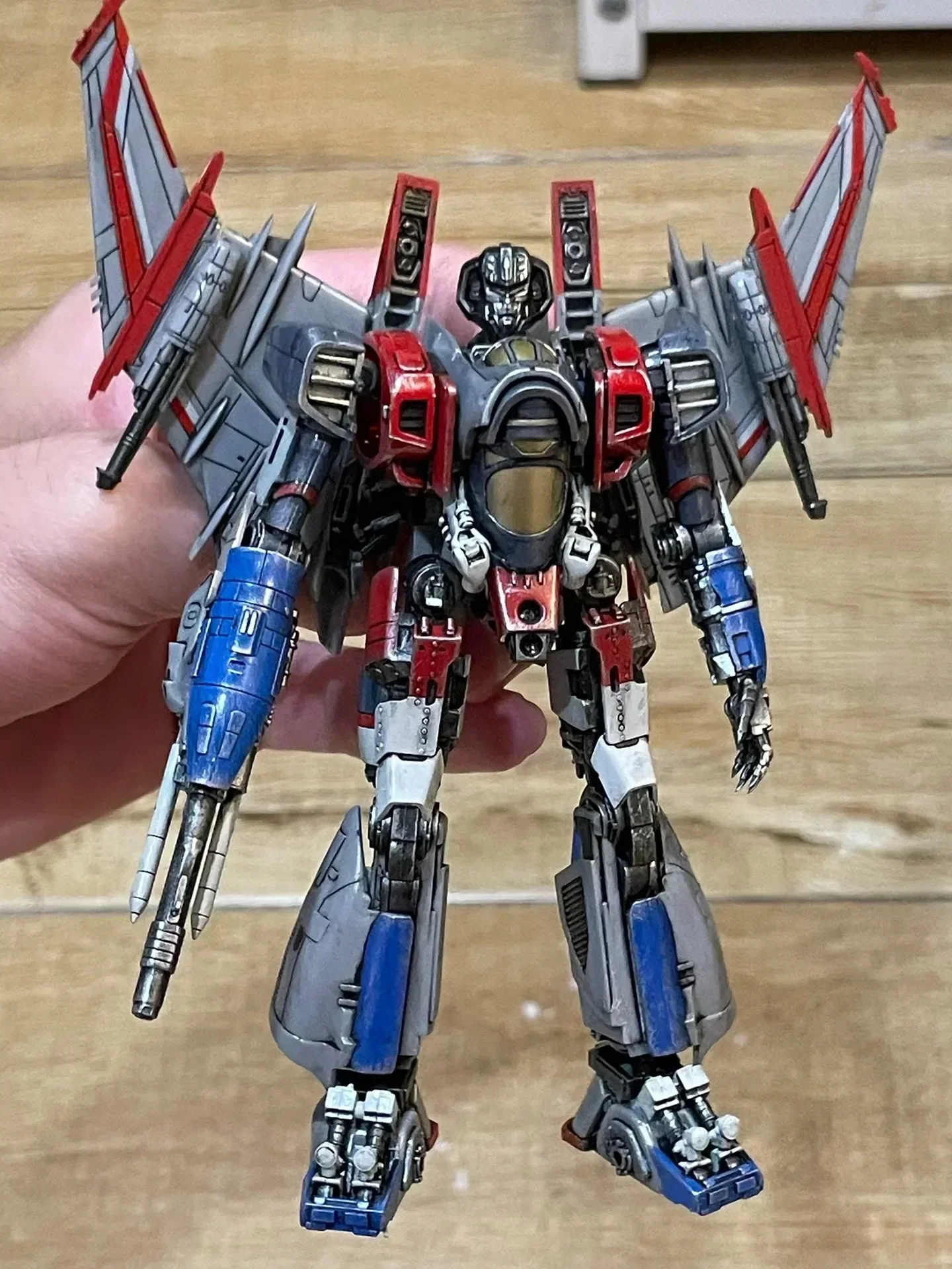 ในสต็อก Trumpeter สมาร์ทชุด SK08 TF6 Starscream กาวฟรี Transformation ของเล่น Movable ASSEMBLY หุ่นยนต์ Action Figures อะนิเมะของขวัญ