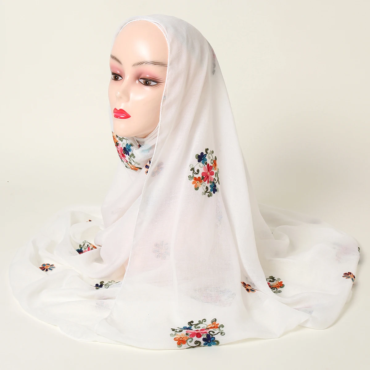 Lenço Hijab de Algodão para Mulheres, Bordado de Flores, Hijab Muçulmano, Foulard, Lenço Longo, Lenço, Envoltórios, Bandana, Xale, Viagem, Novo